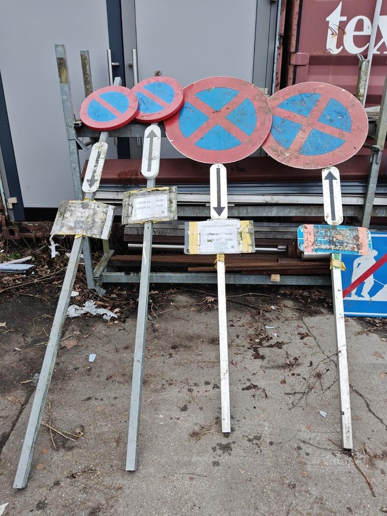 Parkeerverbod borden, Ophalen, Gebruikt