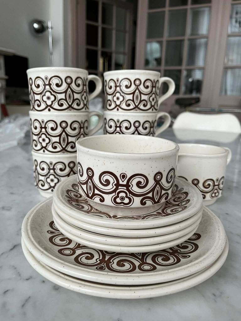 BILTONS Staffordshire servies, Enlèvement ou Envoi
