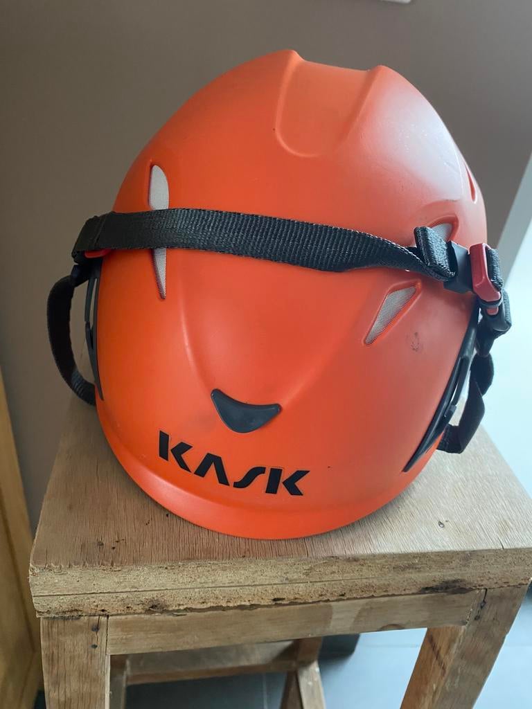 Casque de sécurité KASK  taille 51-63  réglable neuf, Ophalen of Verzenden, Nieuw