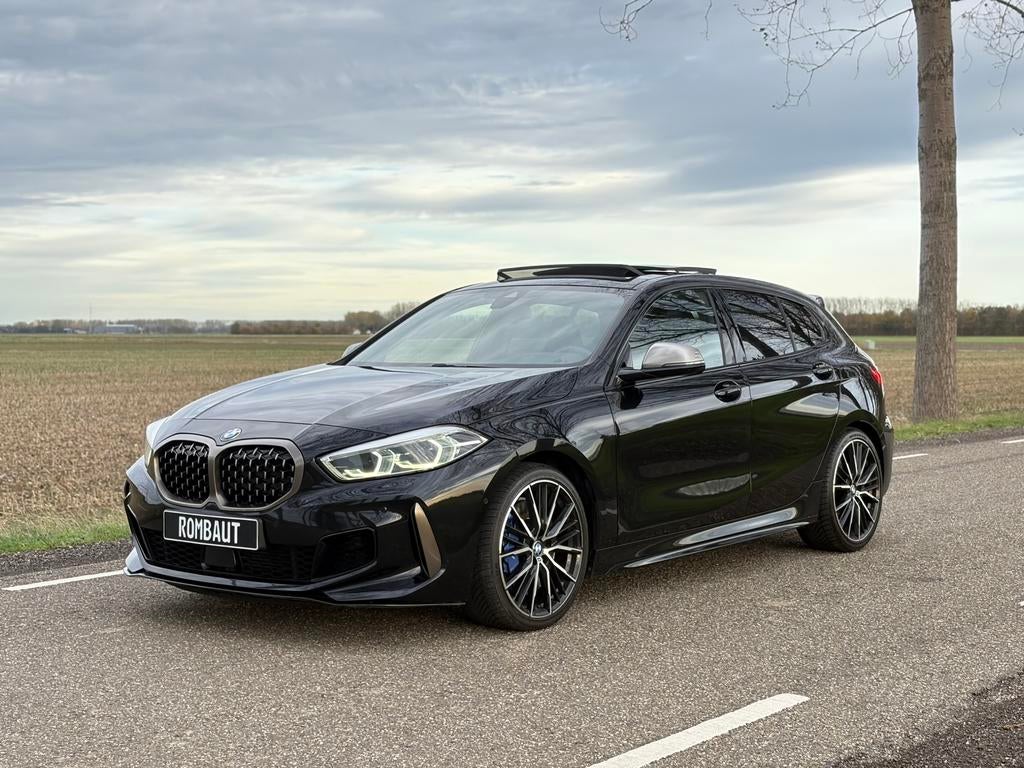 BMW M135 / FULL FULL / 100 DKM / BJ 2020 / PANO / CAMERA, Autos, Achat, Euro 6, Entreprise, Noir