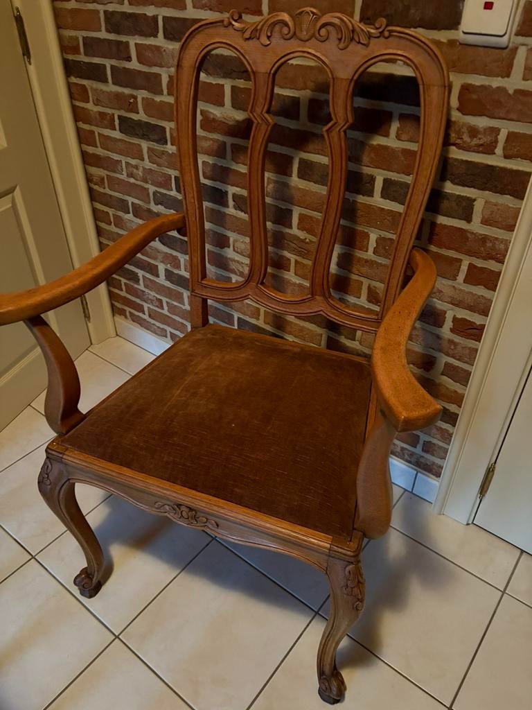 Stoelen, Ophalen