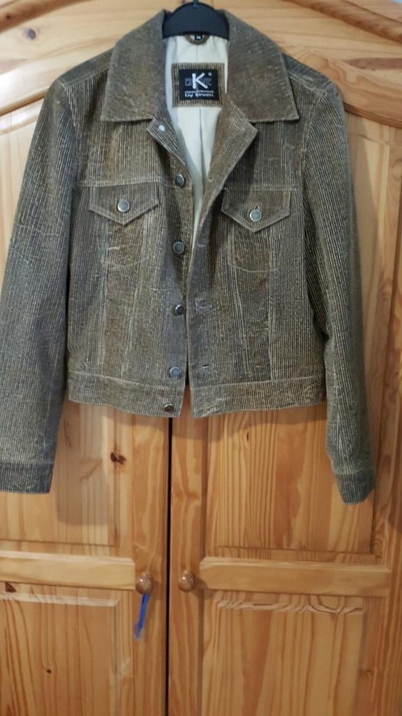 Blouson femme  cuir veritable  souple taille 38 neuf  30 €, Enlèvement, Comme neuf