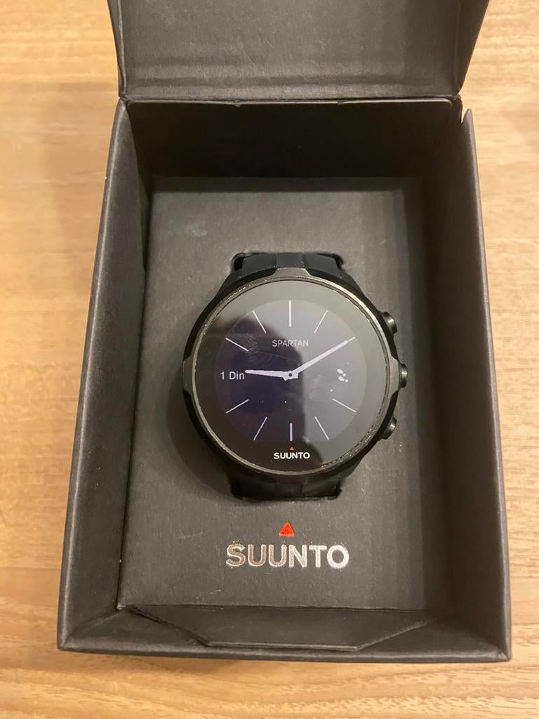 Suunto spartan sport wrist HR all black, Enlèvement, Utilisé