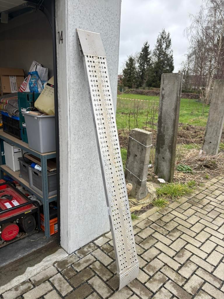 Alu oprijplaat, Ophalen, Zo goed als nieuw, Aluminium