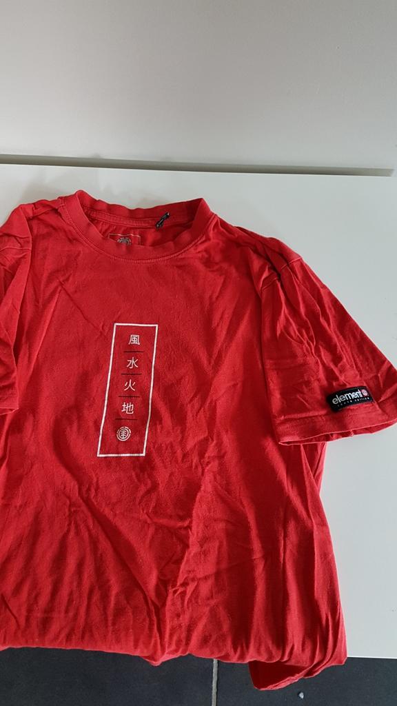 T shirt van merk ELEMENT. Maat S., Kleding | Heren, T-shirts, Ophalen of Verzenden, Zo goed als nieuw, Element, Rood