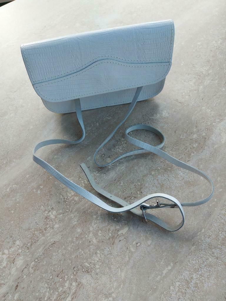 Sac blanc en cuir,neuf a porter en bandoulière ou à la main, Enlèvement ou Envoi, Neuf, Blanc