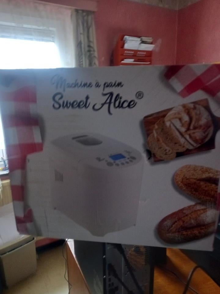Machine à pain, 800 à 1200 grammes de pâte, Comme neuf, Fenêtre transparente, Avec minuteur