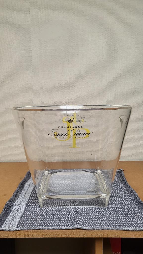 Champagnekoeler Joseph Perrier, Ophalen, Kunststof, Gebruikt, Schaal