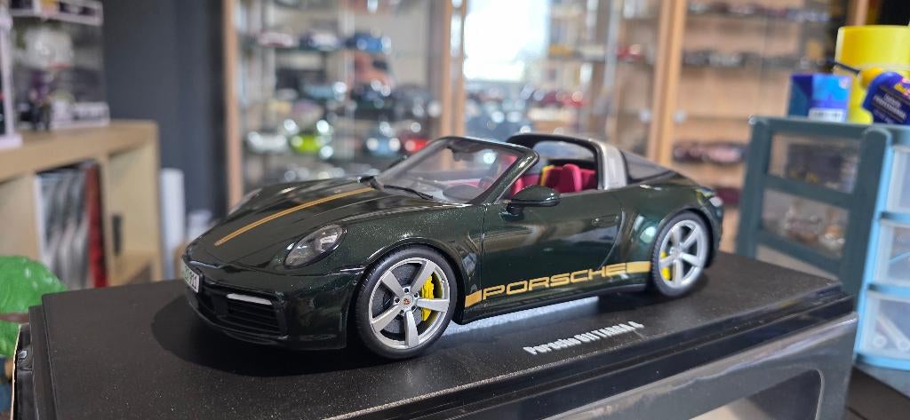 Porsche 911 (992) Targa 4 1/18 Gt-Spirit, Ophalen of Verzenden, Zo goed als nieuw, Auto, Overige merken