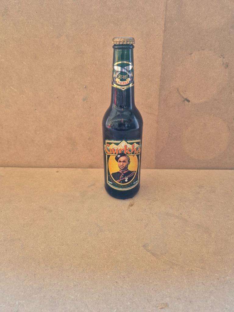 Bouteille de bière Gurkha, Ophalen of Verzenden, Gebruikt, Flesje(s), Overige merken