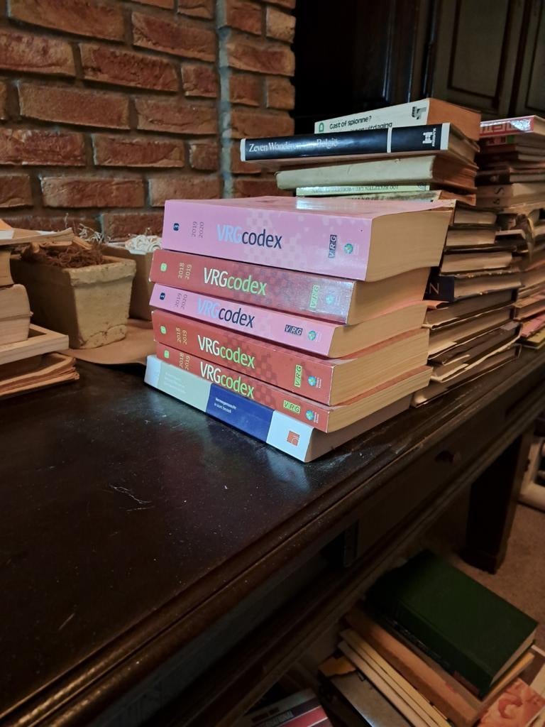 Wetboeken codex, Enlèvement ou Envoi, Comme neuf