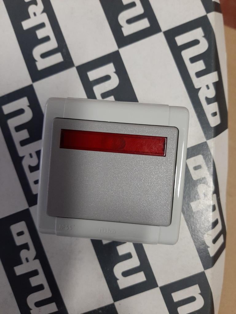 Elektrish materiaal, Ophalen