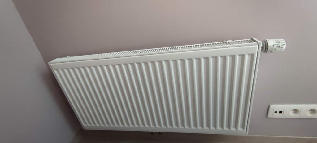 Radiateur mural neuf, Neuf, Enlèvement, Radiateur, 30 à 80 cm