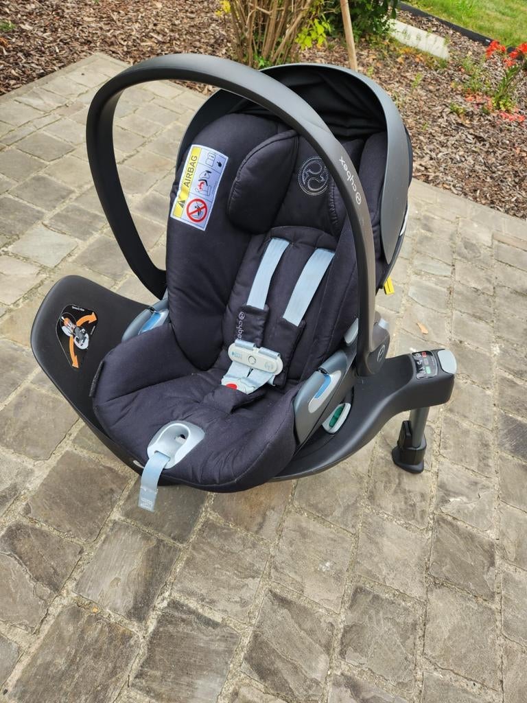 Cybex Cloud Z iSize avec base pivotante, Enfants & Bébés, Sièges auto, Comme neuf, Ceinture de sécurité, Enlèvement