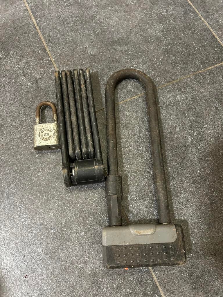 Cadenas sàs clefs, Enlèvement ou Envoi