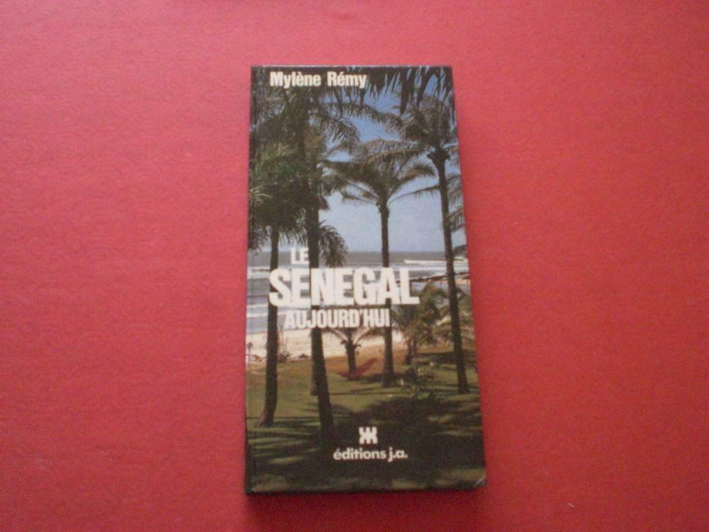 Livre :Le Sénégal aujourd'hui, Boeken, Ophalen of Verzenden, Gelezen, Overige typen