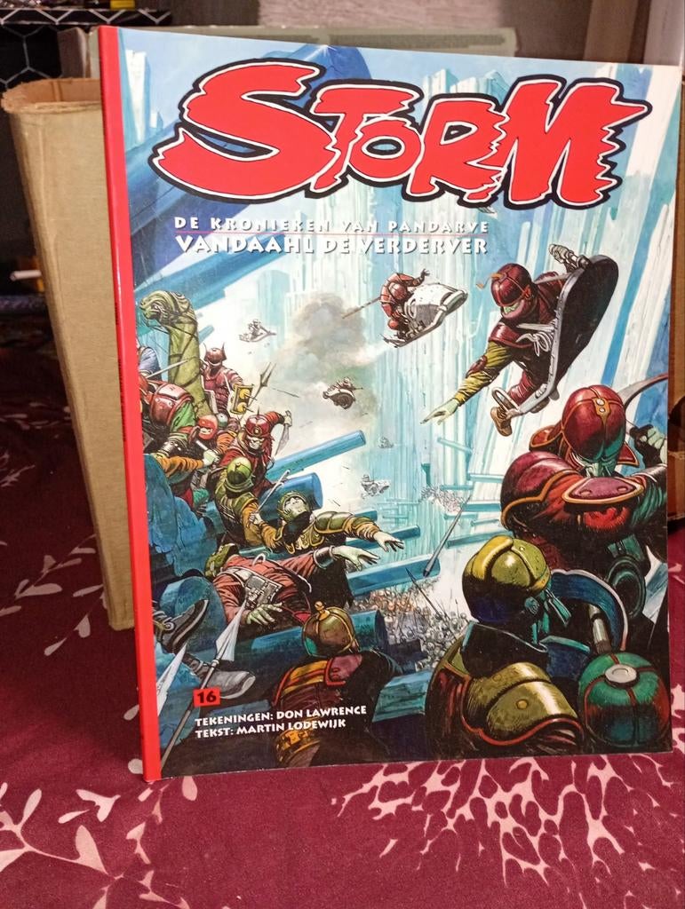 Couverture souple en couleur non lue de la série, STORM,, Une BD, Enlèvement ou Envoi, Comme neuf, Don Lawrence