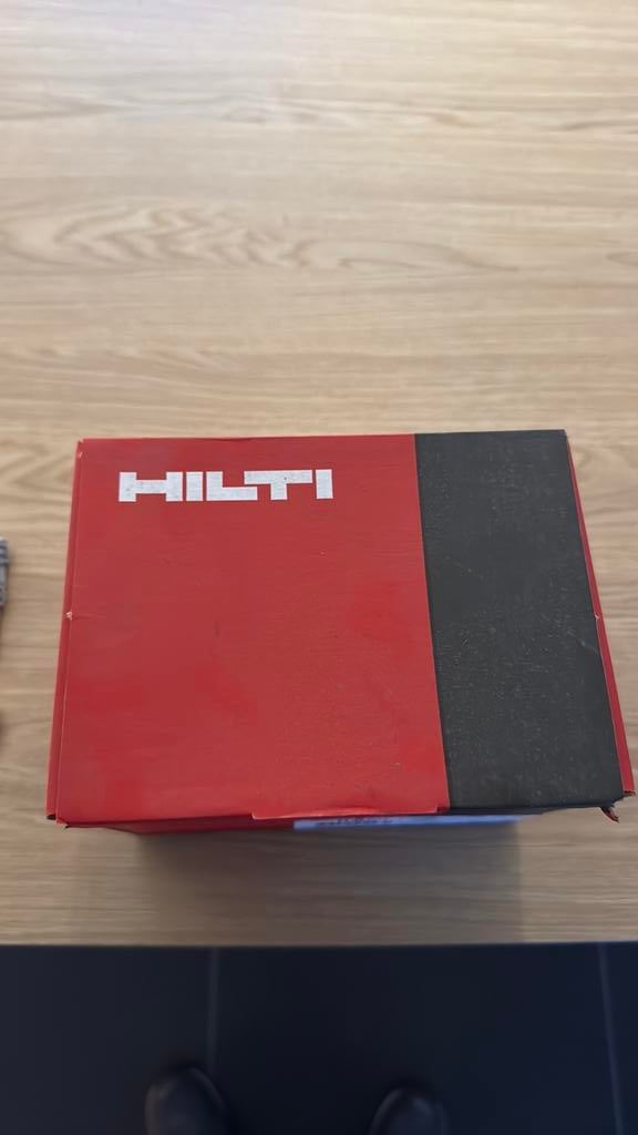 Betonnagels hilti 9dozen, Doe-het-zelf en Bouw, Ophalen, Nieuw, Spijkers