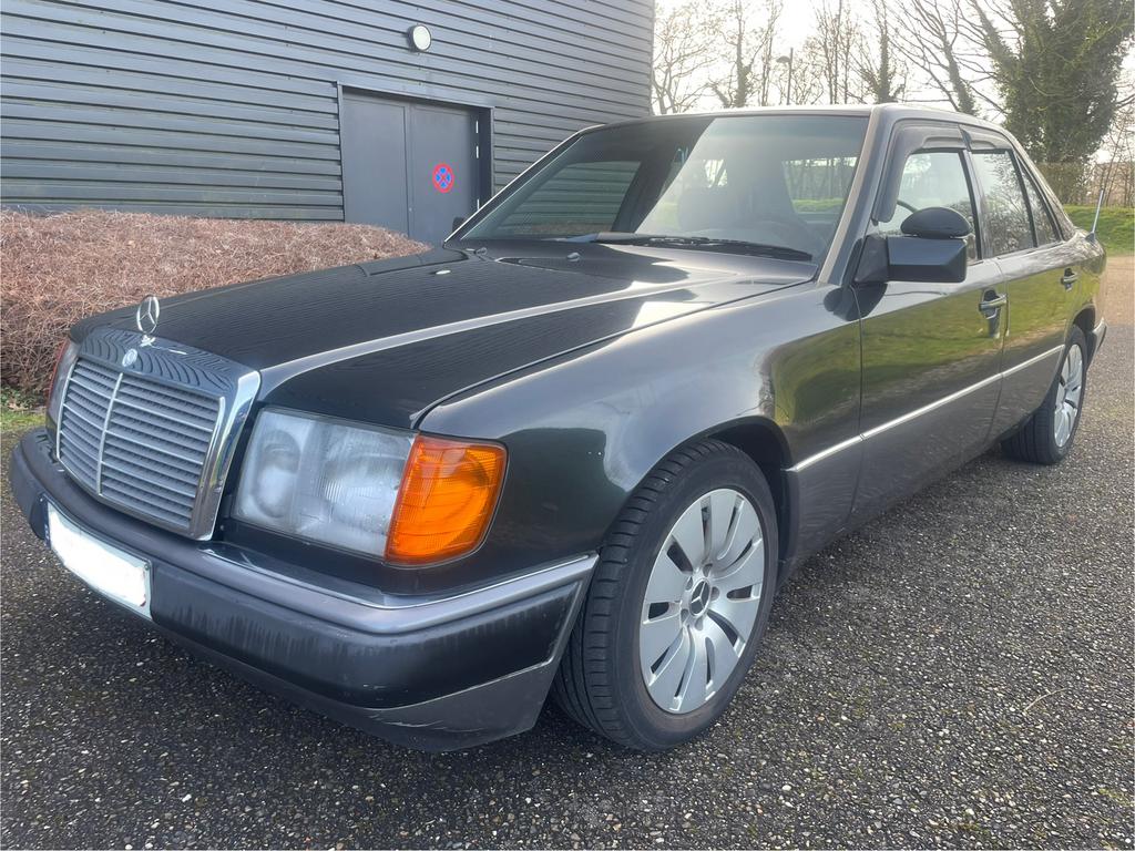 Mercedes-Benz 250D W124, Auto's, Mercedes-Benz, Particulier, Te koop, E-Klasse, Handgeschakeld