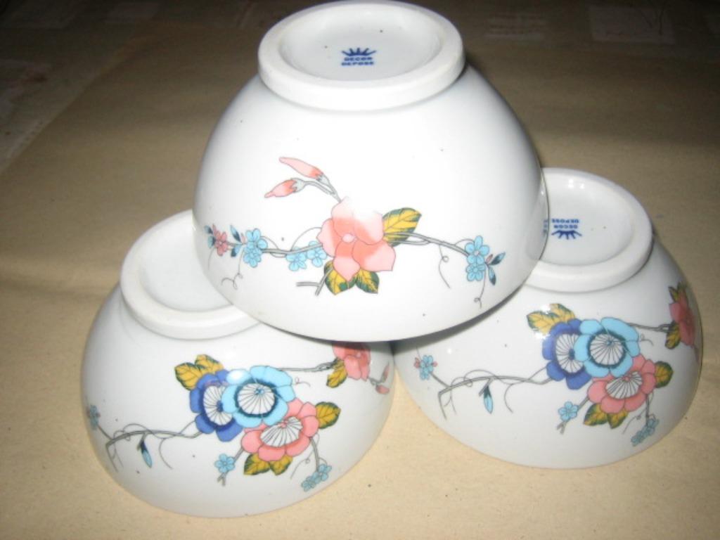 Vintage set van 3 bolvormige tassen/ kommen in grès, Ophalen