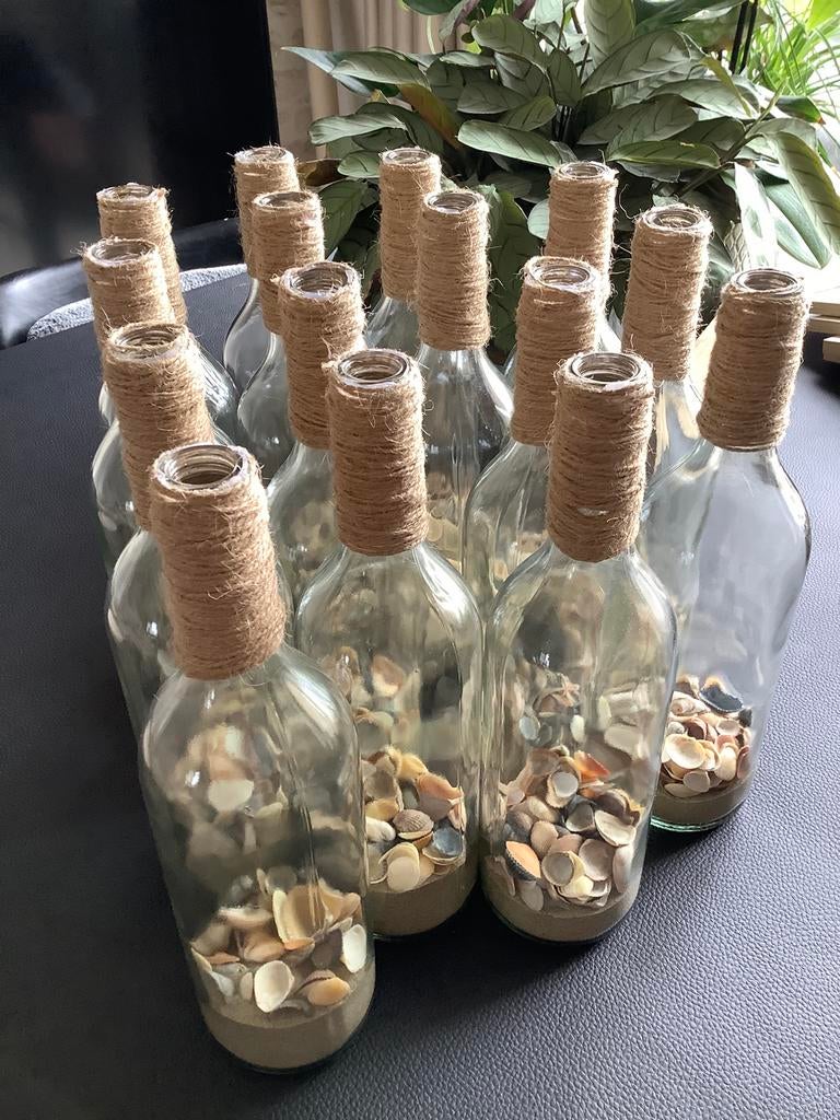 Decoratie, flessen, tafelnummers, kadertjes, Huis en Inrichting, Ophalen, Zo goed als nieuw