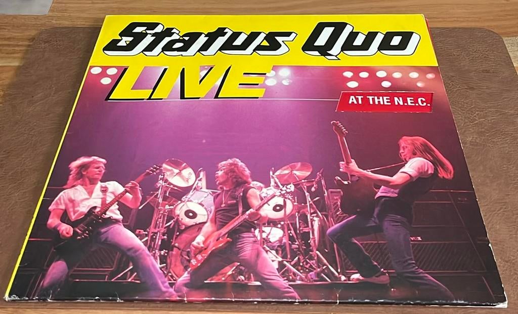 Status Quo - Live At The N.E.C. - Vinyl LP - NL persing, Ophalen of Verzenden, Gebruikt