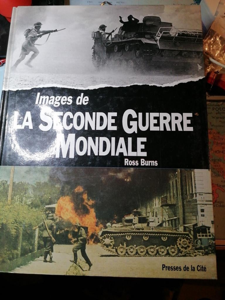 Images de la seconde guerre mondiale. Burns Ross., Enlèvement ou Envoi, Comme neuf