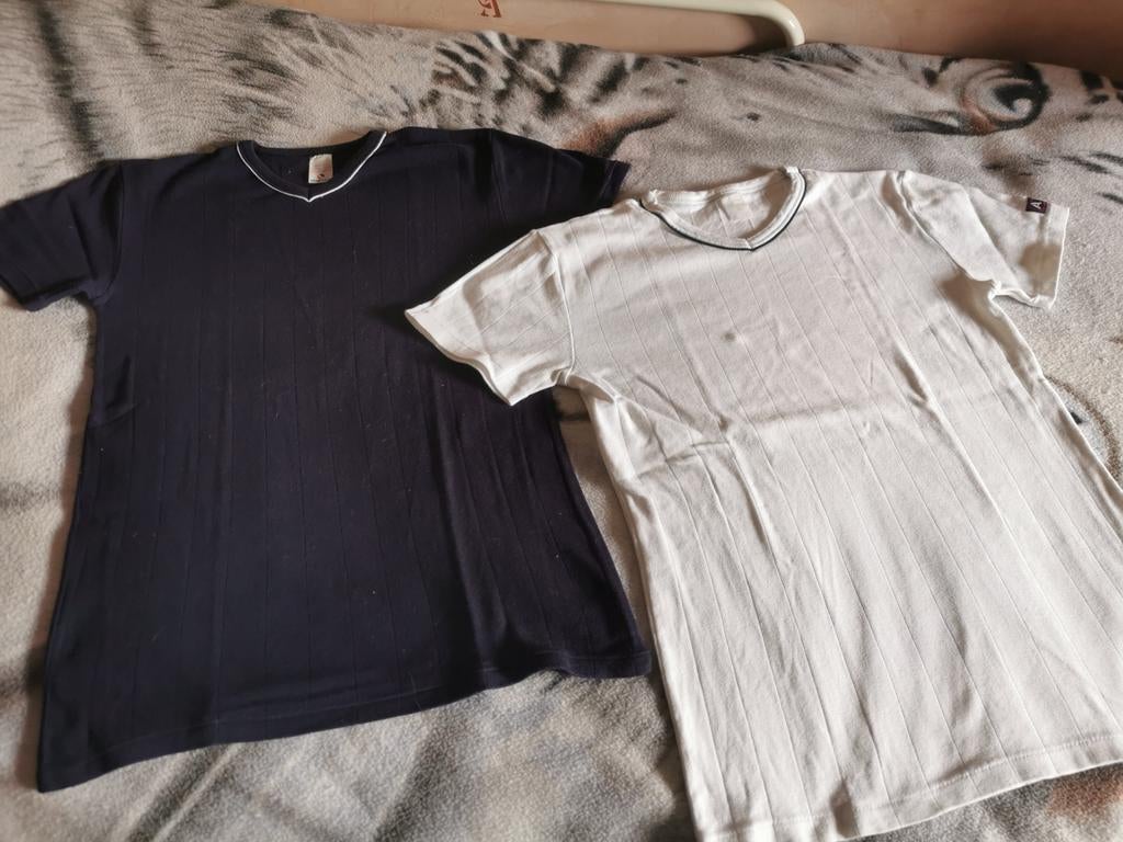 2 Mooie jongens t-shirts Absorba, Kinderen en Baby's, Ophalen of Verzenden, Zo goed als nieuw