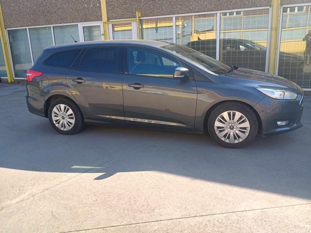 FORD FOCUS 1.0 ECOBOOST, Stof, Euro 6, Bedrijf, 3 cilinders