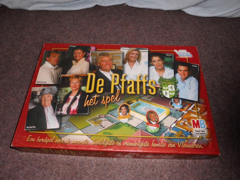 gezelschapspel familie pfaffs game, Ophalen, Zo goed als nieuw