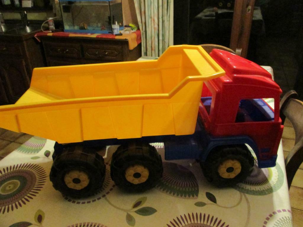 CAMION AVEC BENNE., Ophalen of Verzenden, Gebruikt, Duwvoertuig
