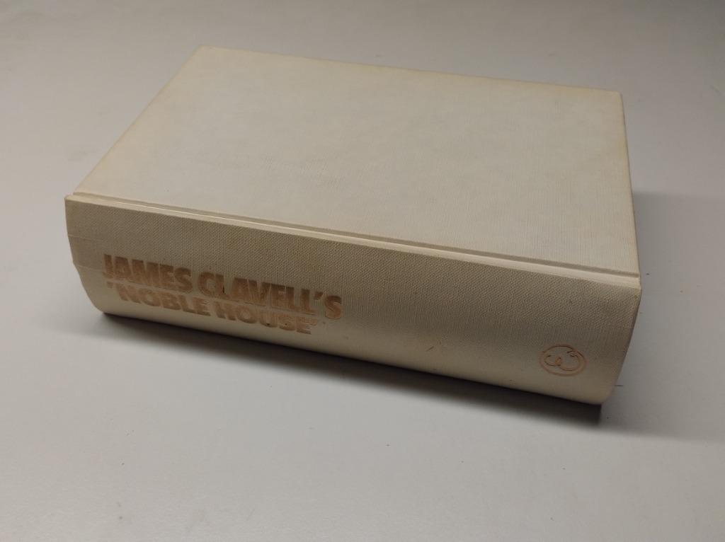 James Clavell's Noble House, Boeken, Ophalen of Verzenden, Gelezen