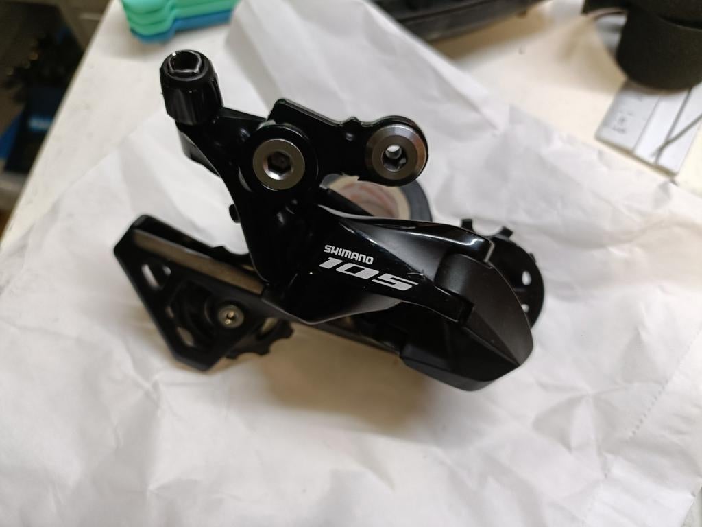 R7000 derailleur 11 speed GEEN KRASSEN !, Fietsen en Brommers, Ophalen of Verzenden
