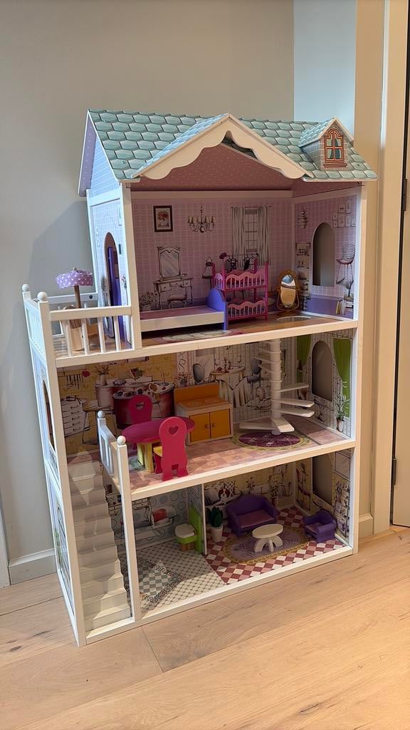 Poppenhuis/barbie, Ophalen, Gebruikt, Poppenhuis