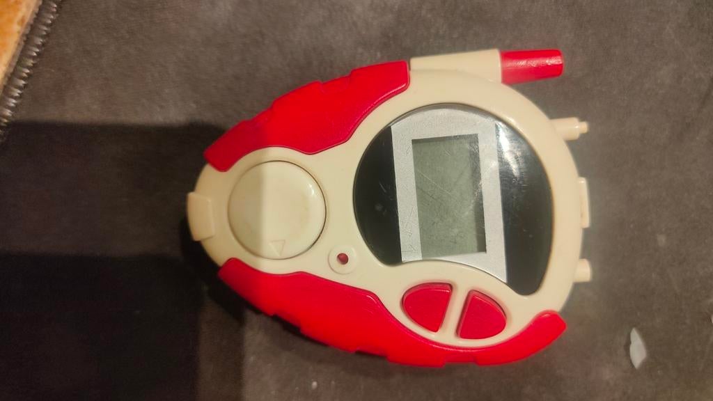 Tamagotchi Digimon Digivice Rood