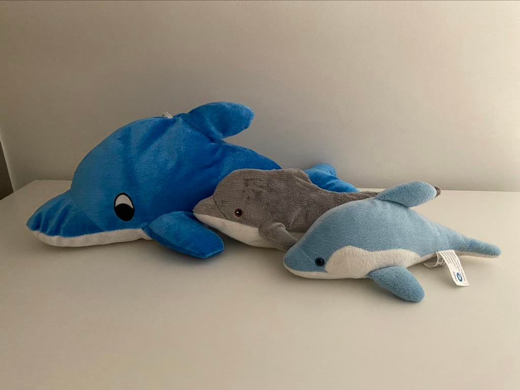 Lot de 3 peluches dauphin - 5€ pour les 3, Comme neuf