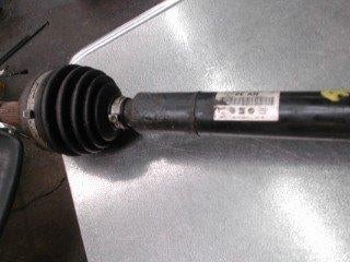 Cardan gauche Skoda Fabia 1.2TDi 55kw 2010-2014 LP/15213, Auto-onderdelen, Remmen en Aandrijving, Skoda, Gebruikt, Ophalen of Verzenden