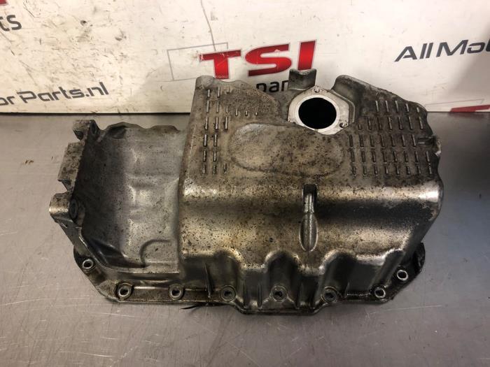 Couvercle carter d'un Volkswagen Touran, Volkswagen, -, 3 mois de garantie, Utilisé