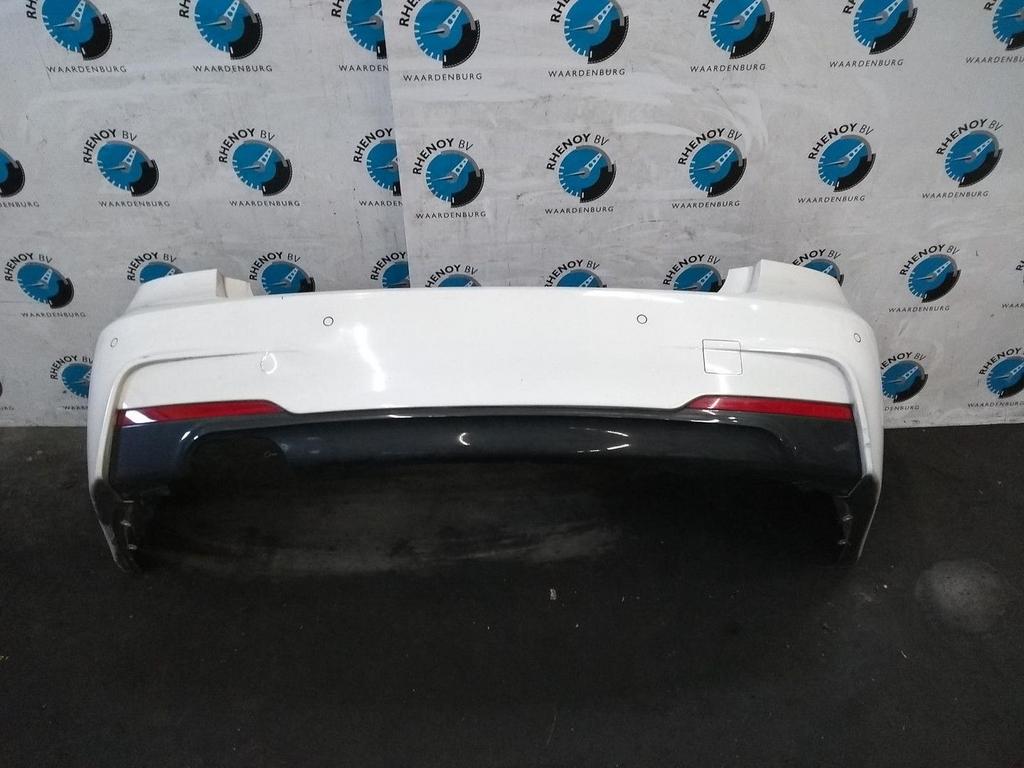 BMW 3 SERIES F30LCI 318d High Exec. BUMPER ACHTER 2017, Gebruikt, Ophalen of Verzenden, Stiba lid, Achter
