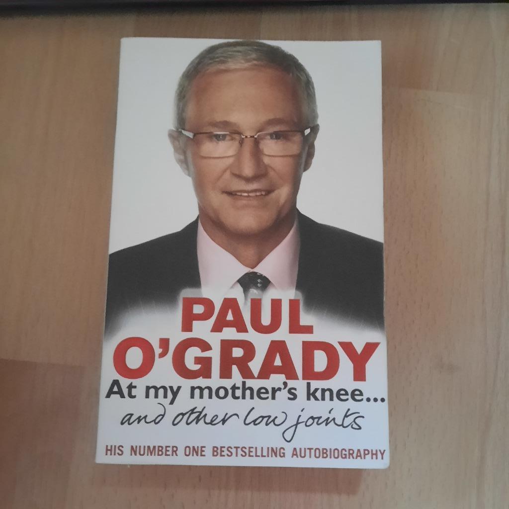 PAUL O'GRADY - AT MY MOTHER'S KNEE... - ENGELS, Ophalen of Verzenden, Film, Tv en Media