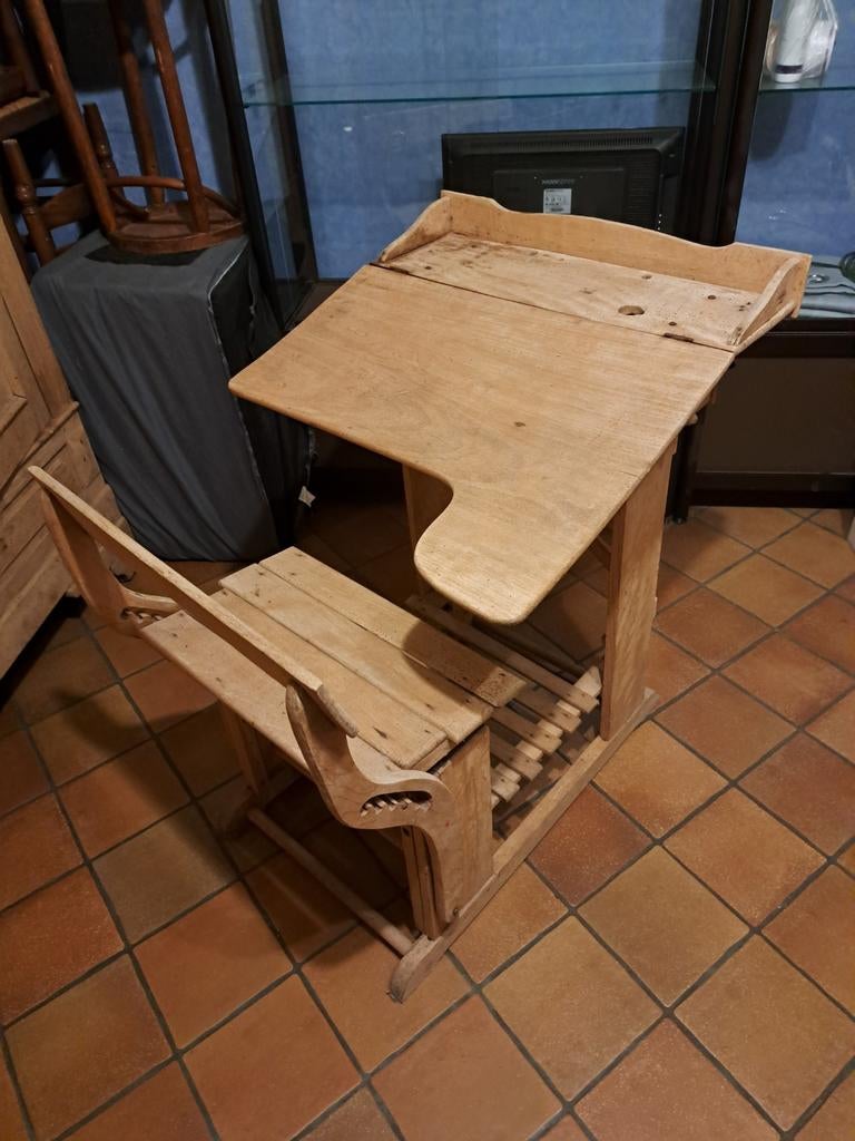 Banc d'école, Enlèvement