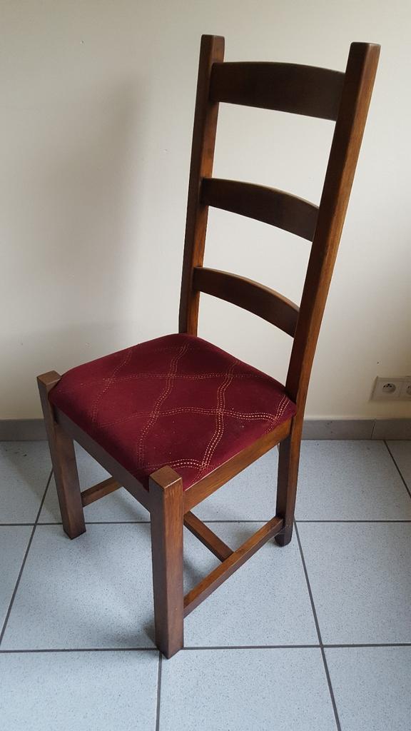 6 stoelen in eikenfluwelen stoffen die op de ouderwetse mani, Antiek en Kunst, Ophalen