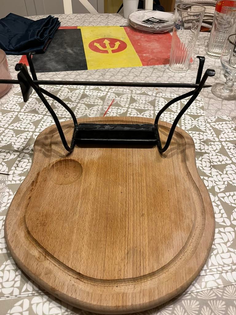 Assiettes a grillades auto cuisson 5€/piece. 8 dispos., Enlèvement ou Envoi, Comme neuf, Bois