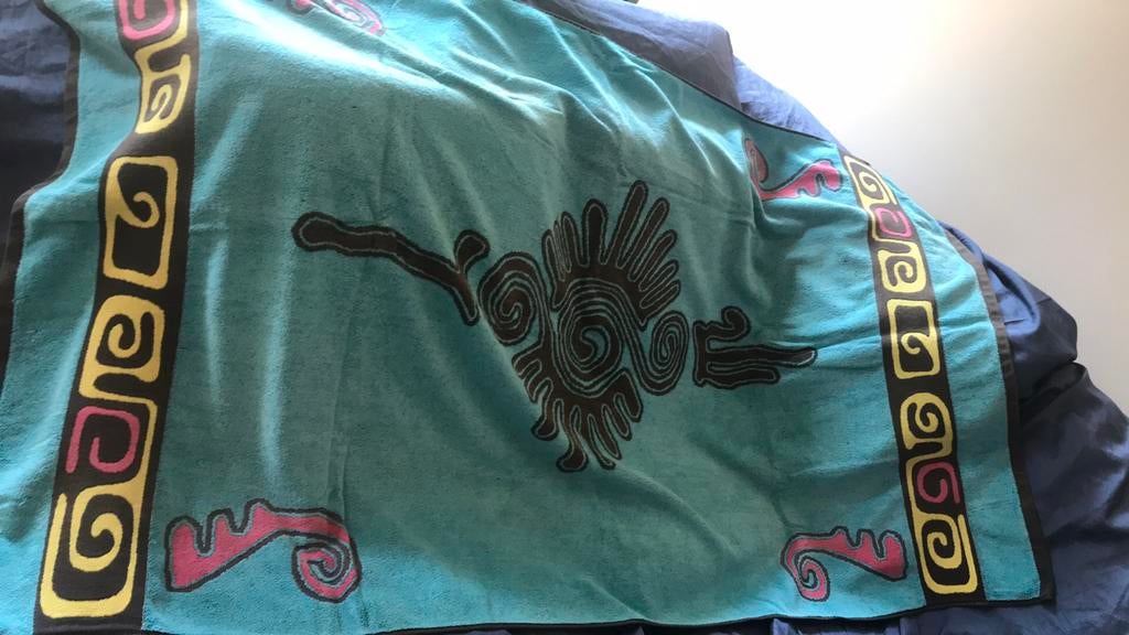 Serviette de bain/drap de plage 155/86 cm tout doux, Maison & Meubles, Salle de bain | Linge de bain & Accessoires, Comme neuf