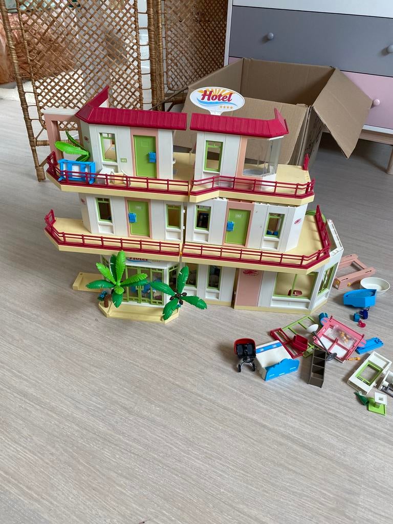 Playmobil hotel, Ophalen, Zo goed als nieuw