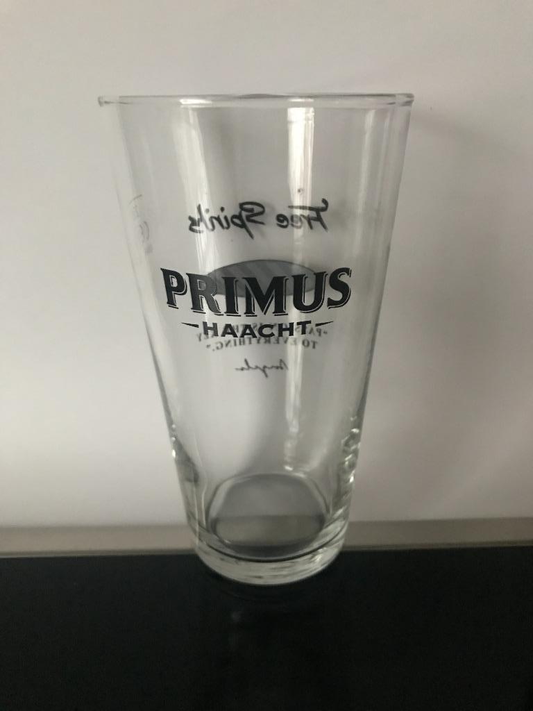 Primus Haacht bierglas met achterdruk, Verzamelen, Ophalen of Verzenden, Zo goed als nieuw, Glas of Glazen, Overige merken