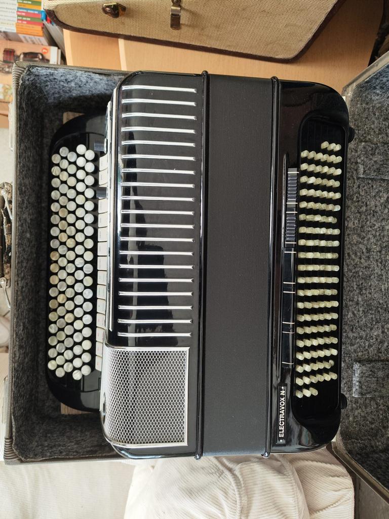 Accordéons a vendre, Autres marques, Utilisé, Accordéon à touches, Enlèvement