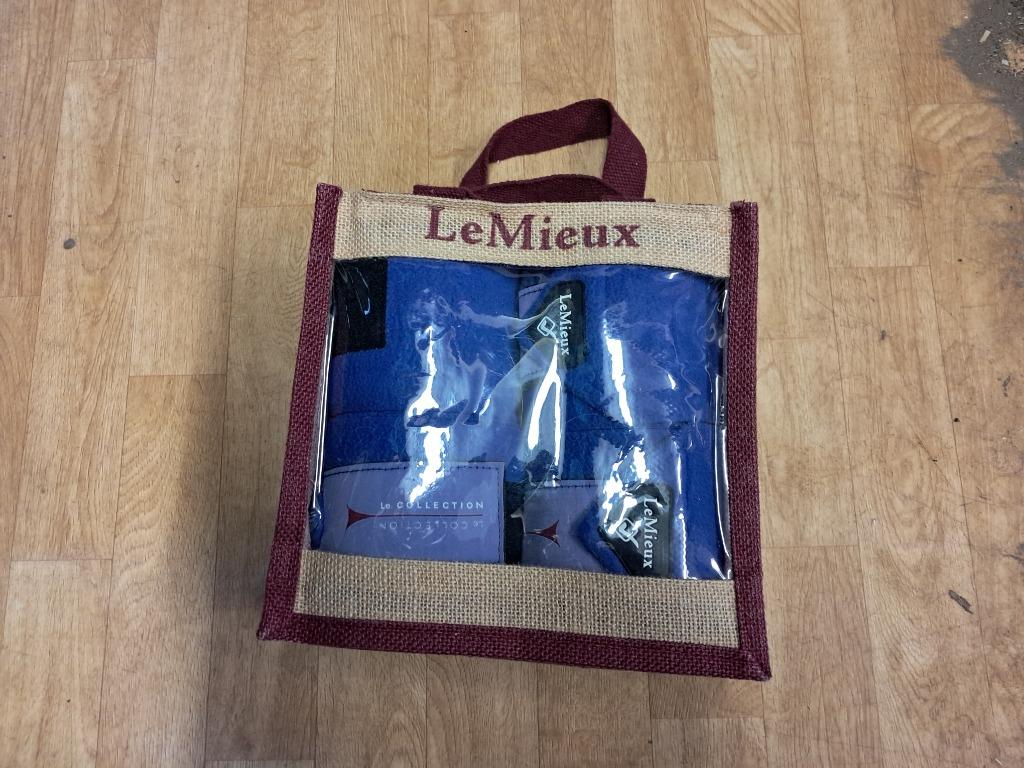 bandages Lemieux, Enlèvement, Neuf