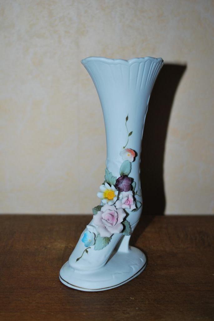 Botte fleurie ancien biscuit de porcelaine Très Bon Etat!, Antiquités & Art, Antiquités | Porcelaine, Enlèvement ou Envoi