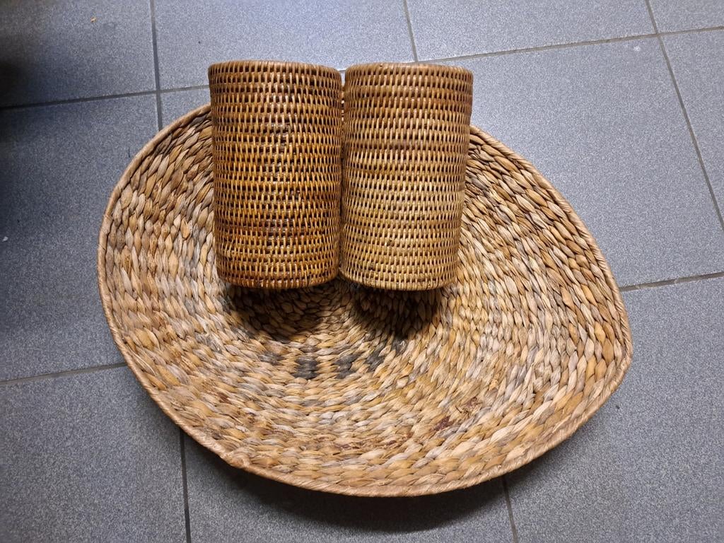 Rieten/rotan gewoven mand en vazen, Tuin en Terras, Ophalen
